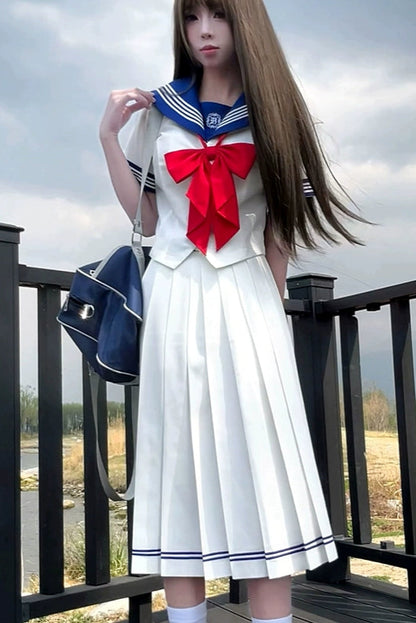 ポップヒロインセーラー服+プリーツスカート