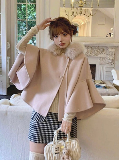 Elegant French Far Color Wool Cape Court