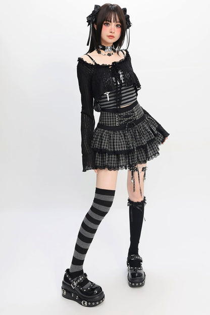 地雷Y2Kダークトップス＋レースアップスカート