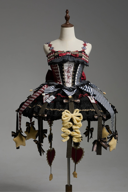 [Vorbestellung bis 16. März] Castle Lolita Oberteil + Rock + Reifrock + Accessoires