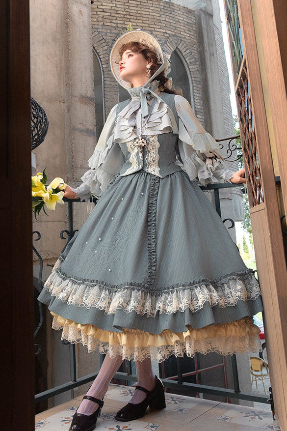 [Pre-order Deadline: May 11] Elegant Lily Embroidered Vest