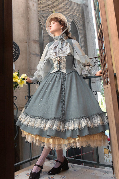 [Pre-order Deadline: May 11] Elegant Lily Embroidered Vest