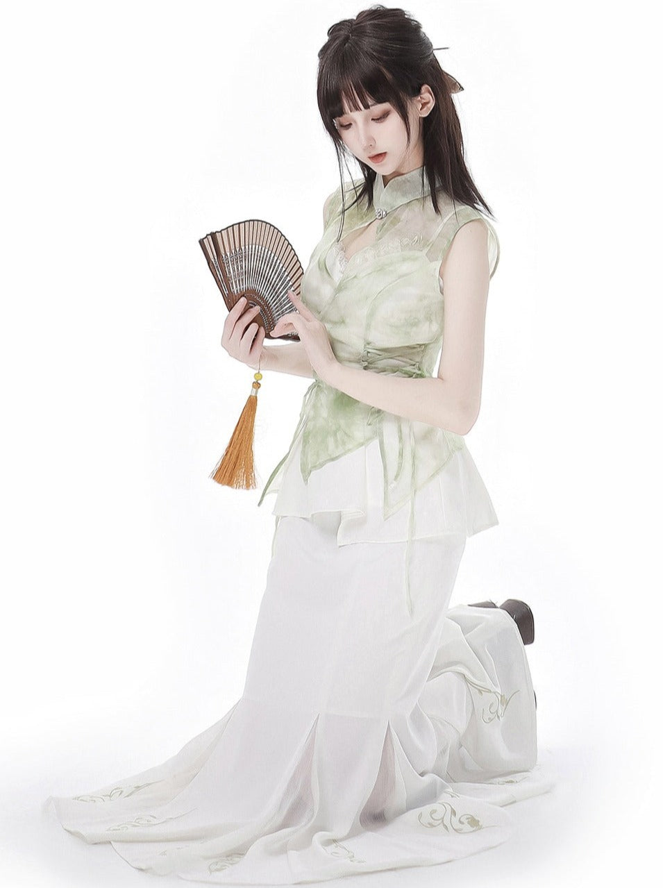 White Green Sleeveless Elegant Top + Camisole + Mermaid Skirt