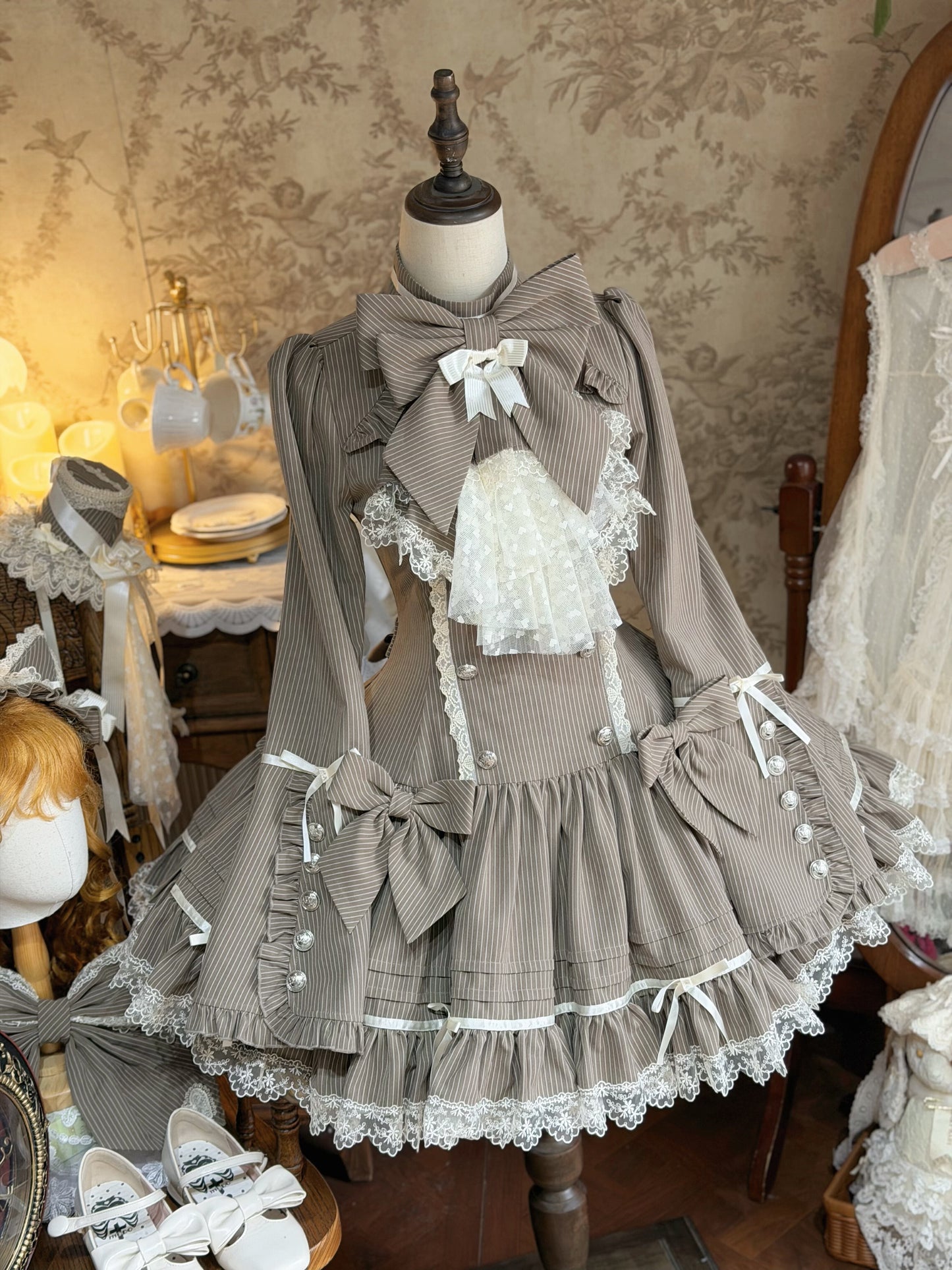 [Pre-order Deadline: April 25] Phantom Cat Sweet Ribbon Stripe Lace Bell Sleeve Lolita Dress
