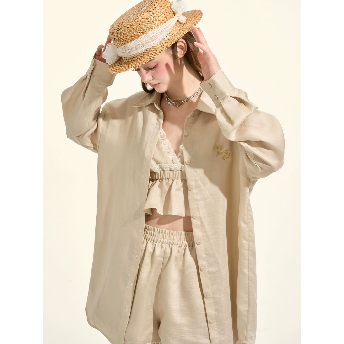 パスティルスタイルカーキレースキャミソール+シャツ +ショートパンツ