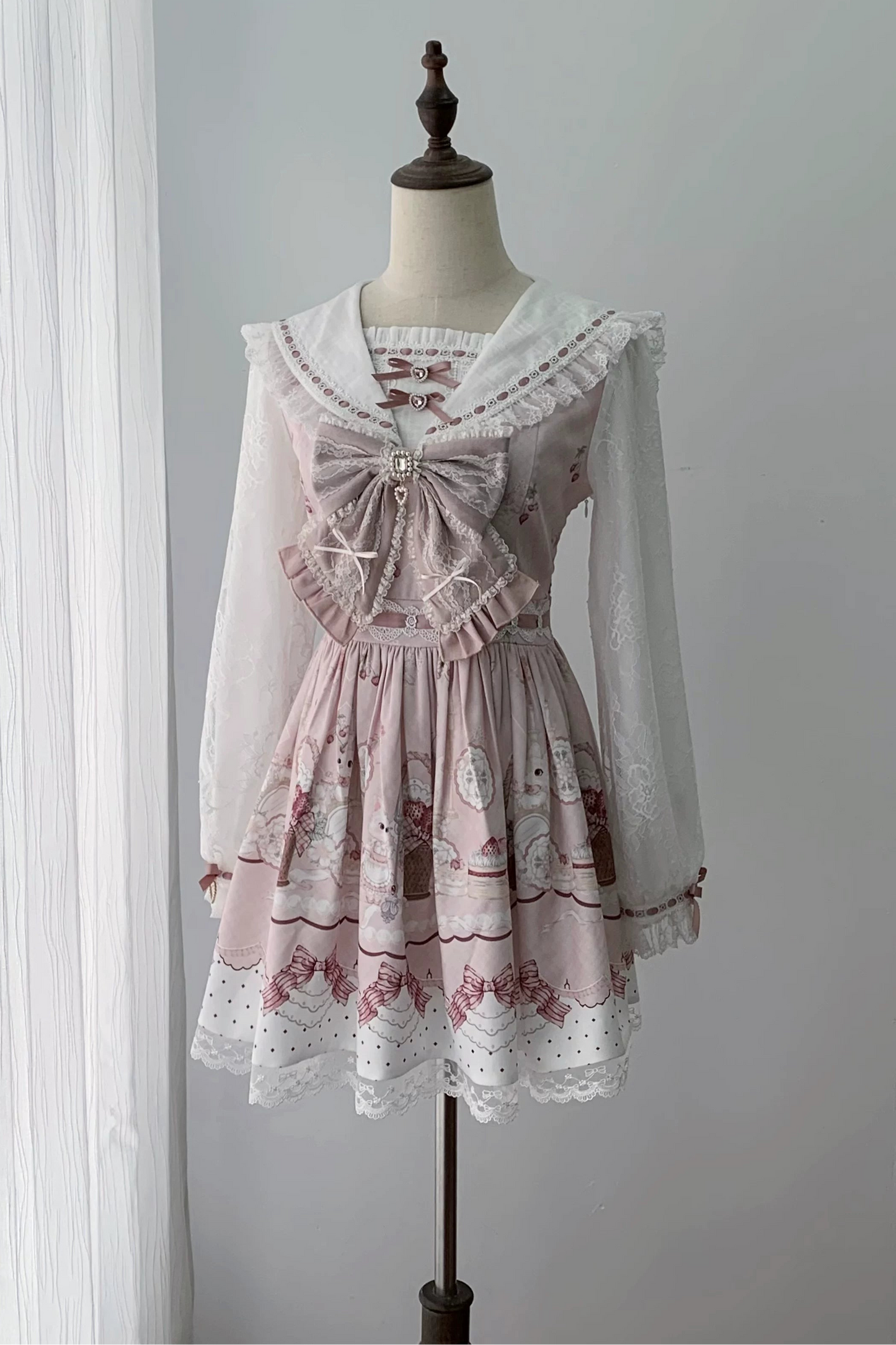 【8月30日予約締切】Pink and white rabbit print lace sailor collar Op dress +pleated dress skirt set＋ 3 Styles of Bow Tie Available