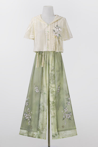白花を纏うチャイナセットアップ