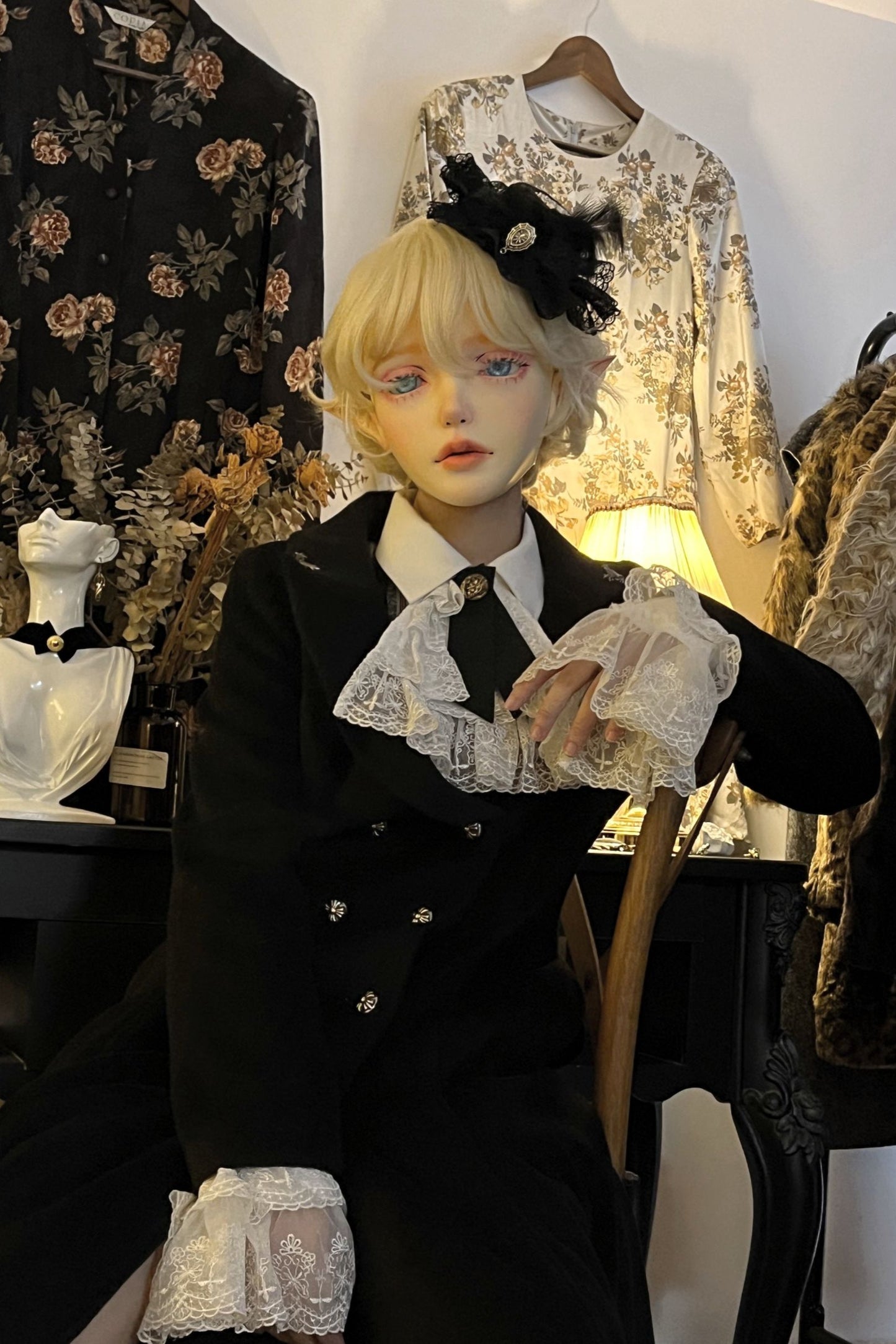 [November 8 Reservation Deadline] Gothic Vampy Annoble Elegant Court