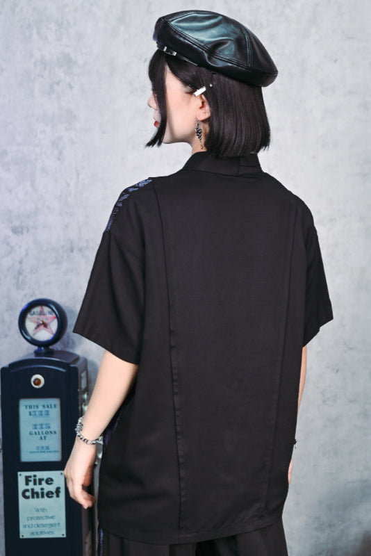 アシンメトリーカラーチャイナスネークプリントシャツ