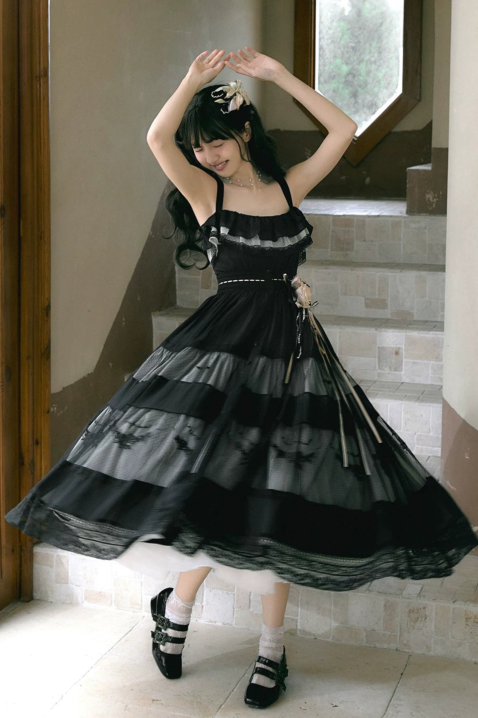 【Cierre de reservas: 22 de junio】Vestido romántico en capas con bordado floral azul/negro