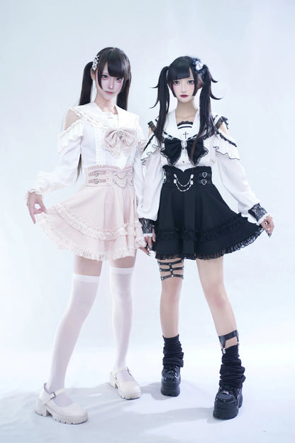 【8月15日予約締切】ブラック×ホワイトレースセーラーゴシックオープンショルダーリボンシャツ＋パールチェーンフリルスカート