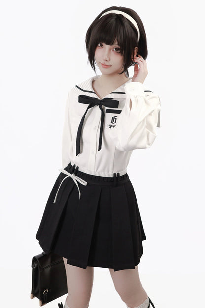 Robe de marin monochrome + Chemise + Jupe + Nœud papillon
