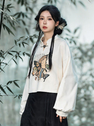 China Butterfly Cropped Sweatshirt + Zip Design Parka Dress + Black Hoodie [Reserved Item].