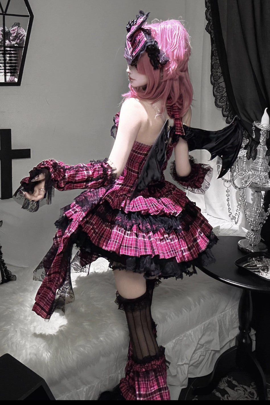 【11月2日予約締切】Pink Plaid × Black Gothic Punk Halter Neck Lace Corset Dress