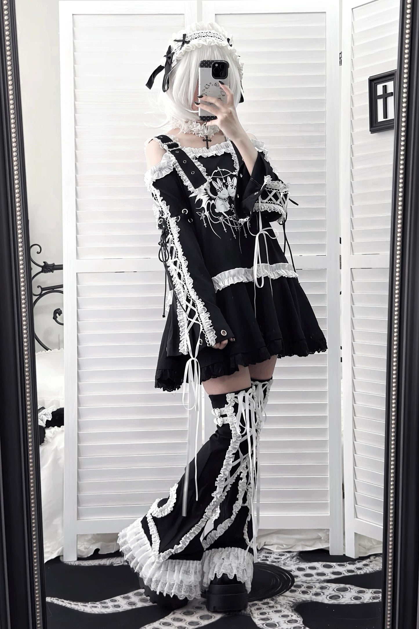 【9月15日予約締切】Dark Punk Gothic Rabbit Print Off Shoulder Long Sleeve Frill Lace Dress
