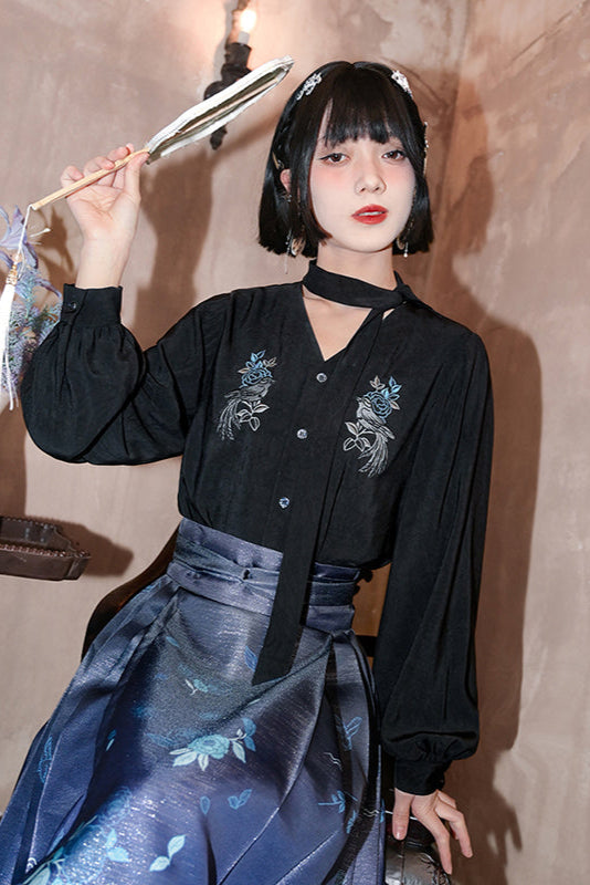 モードチャイナ刺繍Vネックブラウス