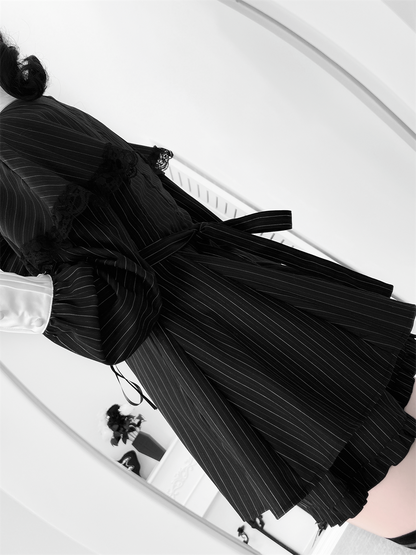 【1月20日予約締切】リボンフリルカラーケープレースアップドレスセットアップ