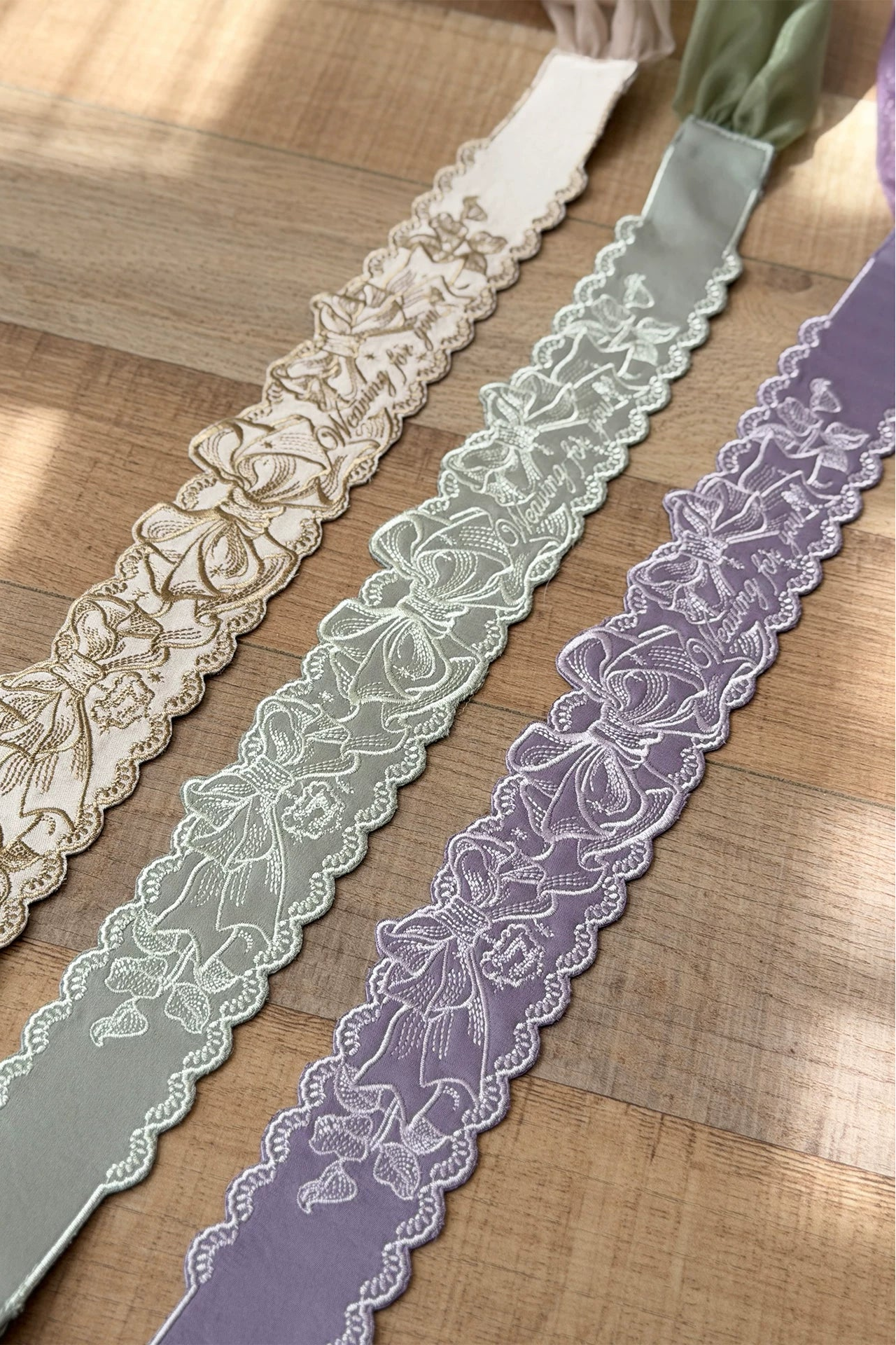 [Pre-order Deadline: July 31] Romantic Sweet Lolita Series Accessories (Flower-Embroidered Waist Ribbon, Corsage with Parfum Emblem, Hair Clip) [Exclusive Sale for Dress Purchasers]