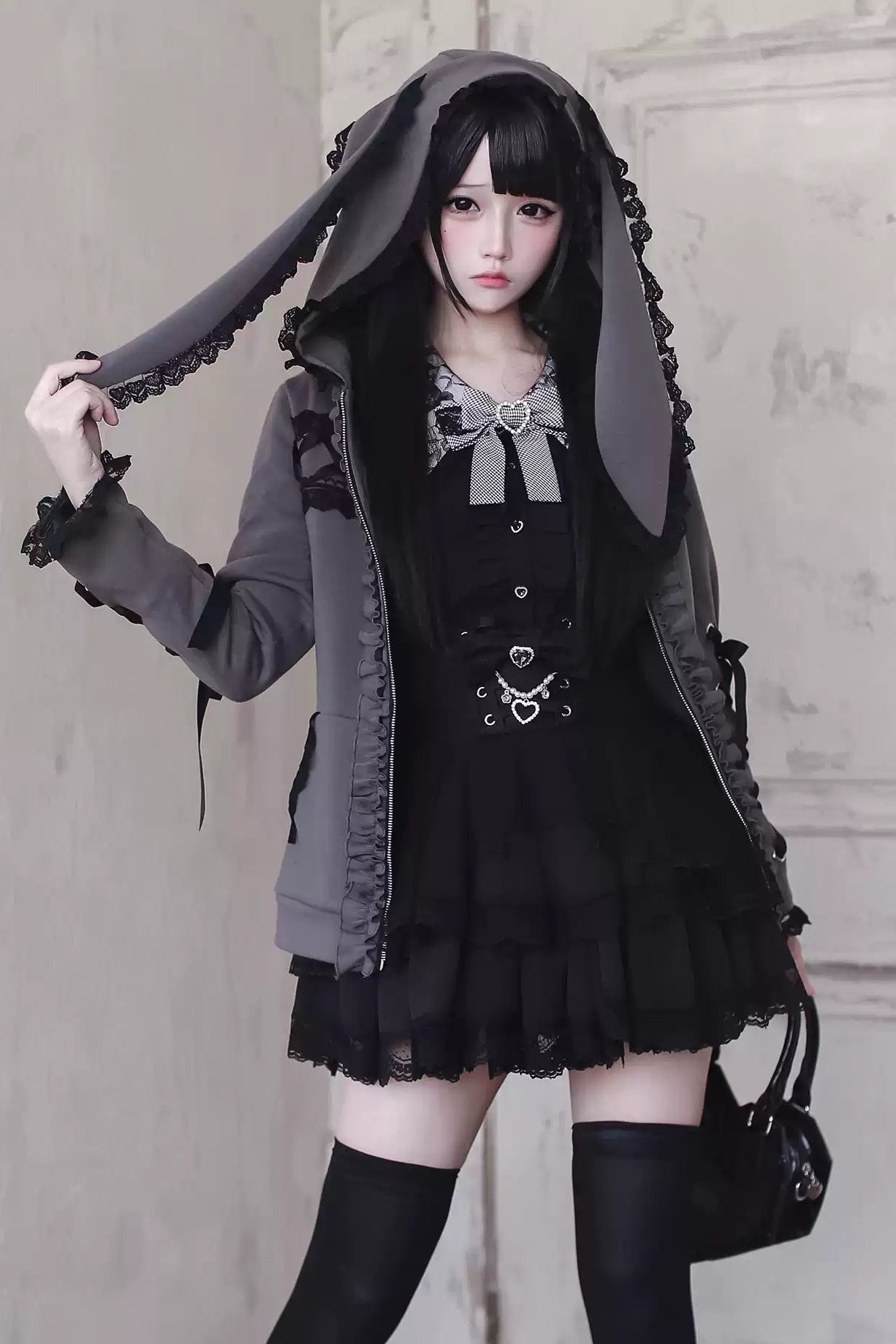 【1月6日予約締切】うさ耳&猫耳フーディーフリルジップジャケット