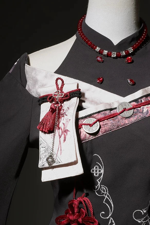 【10月7日予約締切】Black and Red Chinese Dark Gothic Lolita Wide Sleeve Asymmetrical Hem Top + Layered Ruffle Skirt + Necklace + Full Set