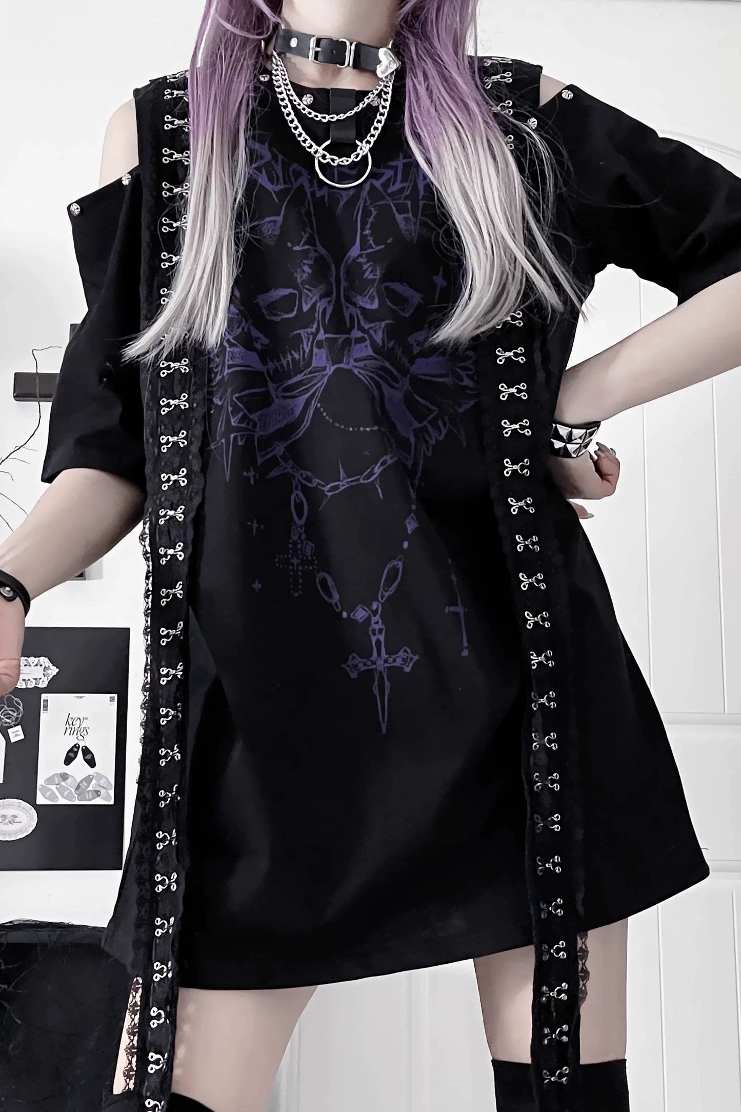 Sleepwalking Double-Skull Off-Shoulder Tops