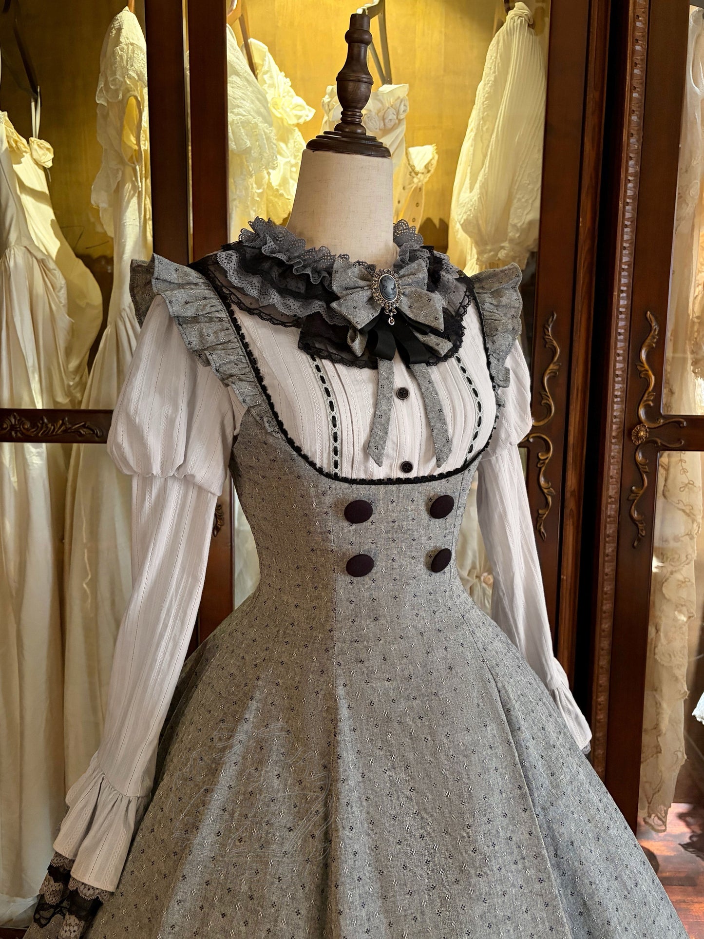 [Pre-order Deadline: May 19] Gray-Black Classic Lolita Top, JSK One-Piece & Bow Tie 3-Piece Ensemble