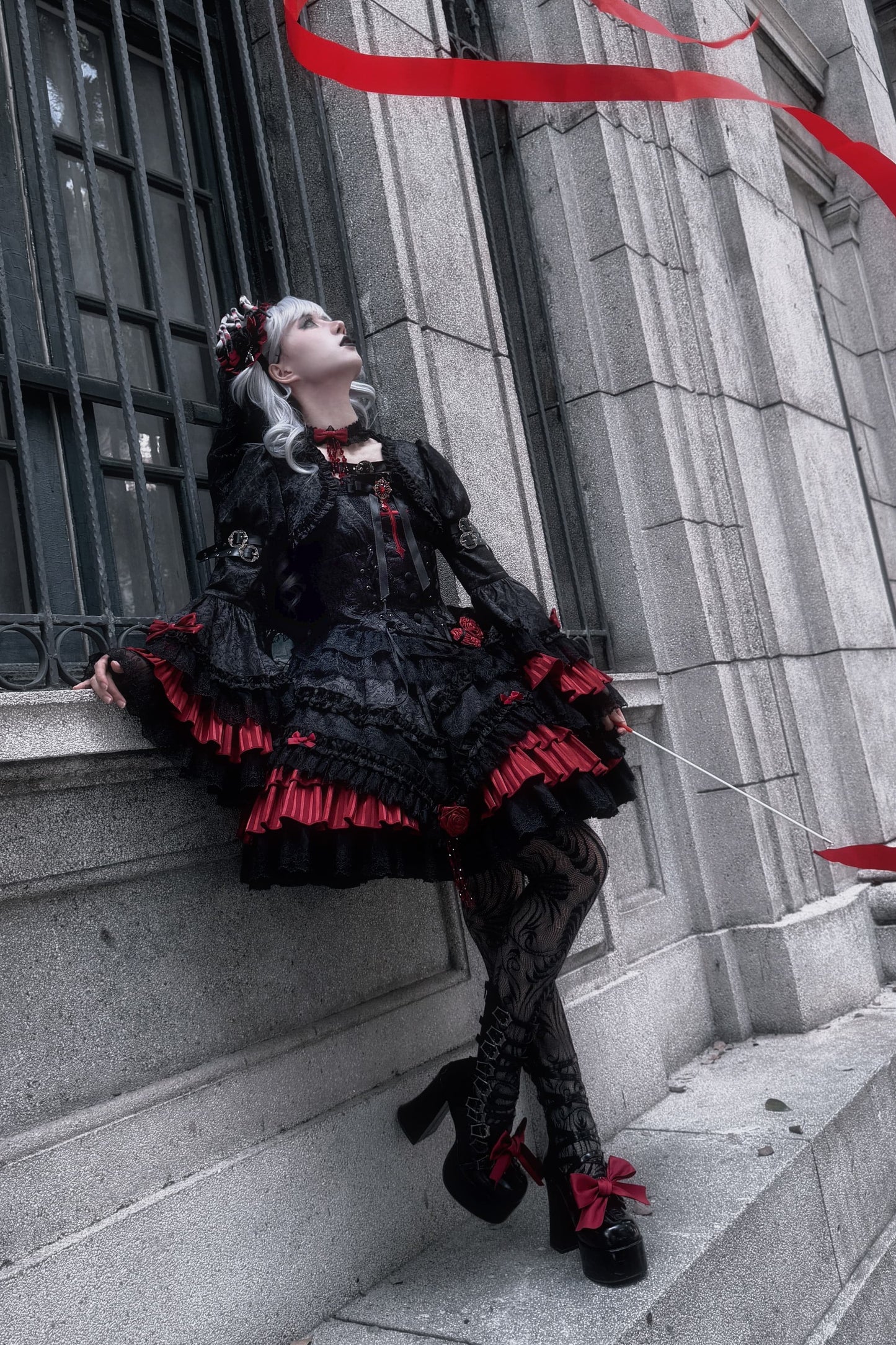 【4月21日予約締切】ブラッドフィーストダークゴシックローズクロスコルセットサスドレス＋ベルスリーブショートジャケット＋アクセサリー