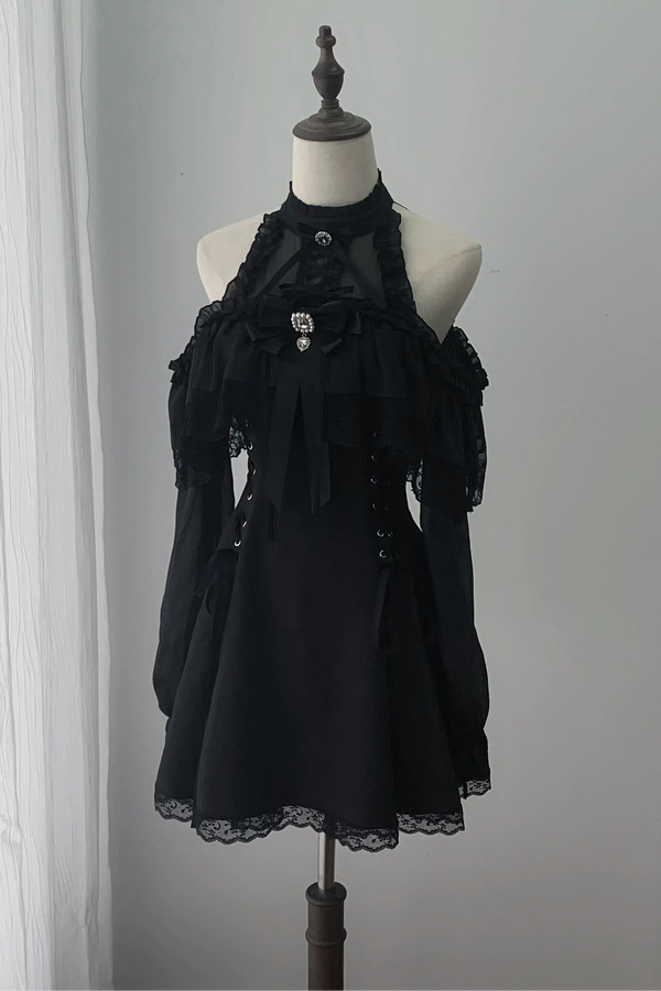 【8月30日予約締切】Black Gothic Off-Shoulder Frill Long Sleeve Dress with Bow Tie