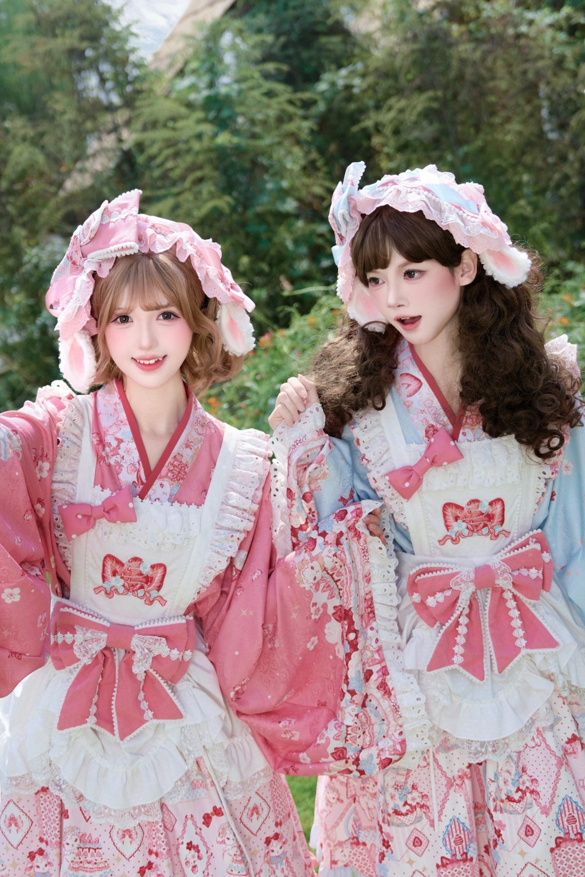 【10月21日予約締切】Pink/Blue Lamb Ear Headband With Detachable Ribbon + Strawberry Embroidered Ribbon KC