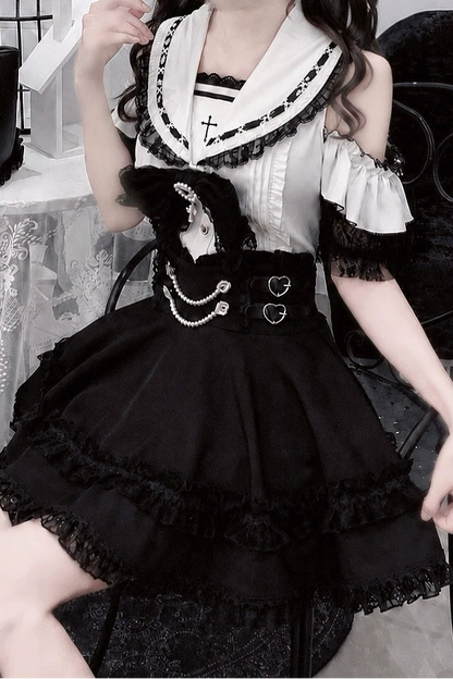 [Pre-order Deadline: August 30] Black and White Lace Sailor Gothic Open-Shoulder Short-Sleeve Ribbon Shirt + Pearl Chain Frill Skirt
