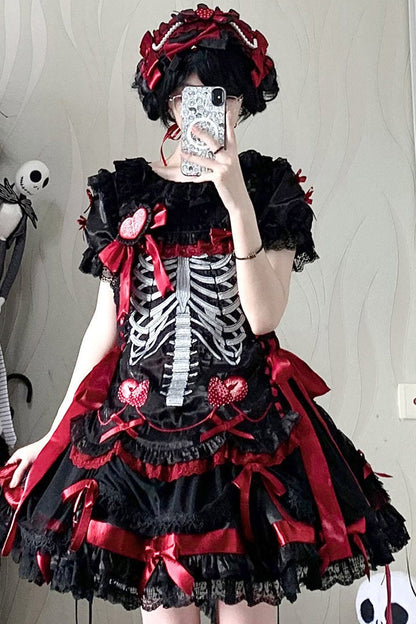 【11月4日予約締切】Blue-Black/Red-Black/Purple-Black Gothic Lolita Puff-Sleeve Lace Bow Doll Dress With Bone Embroidery Apron