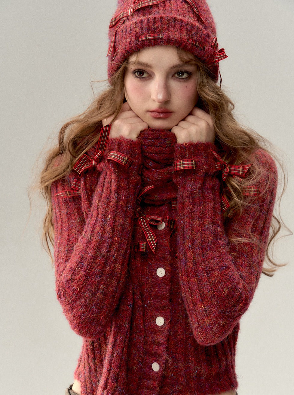 Ribbon ribbed knit top + ribbon knit hat + knit flowers