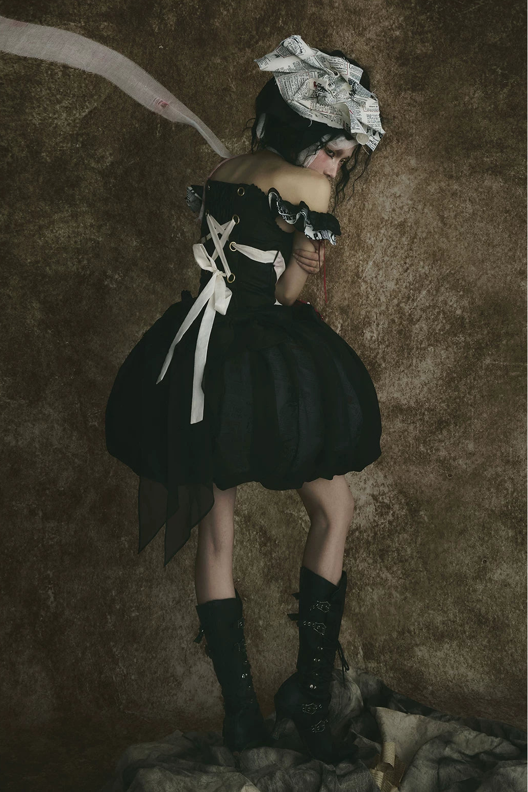 【9月3日予約締切】Gothic Fantasy Red Heart Black Balloon Corset Lolita Ribbon Dress + Ribbon Choker with Playing Card and Bead Motif