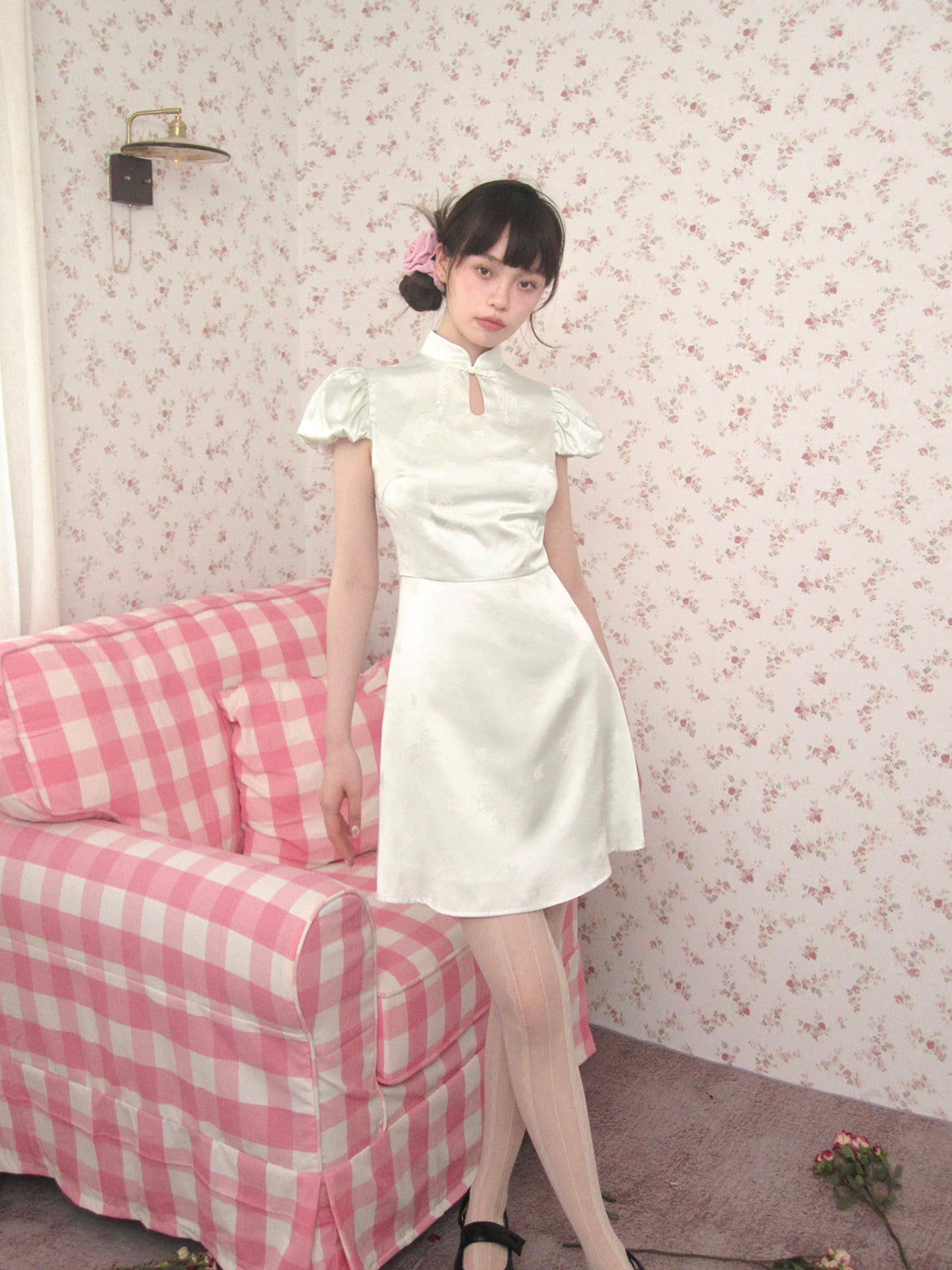 Retro Flower Shiny Puff Sleeve China Dress