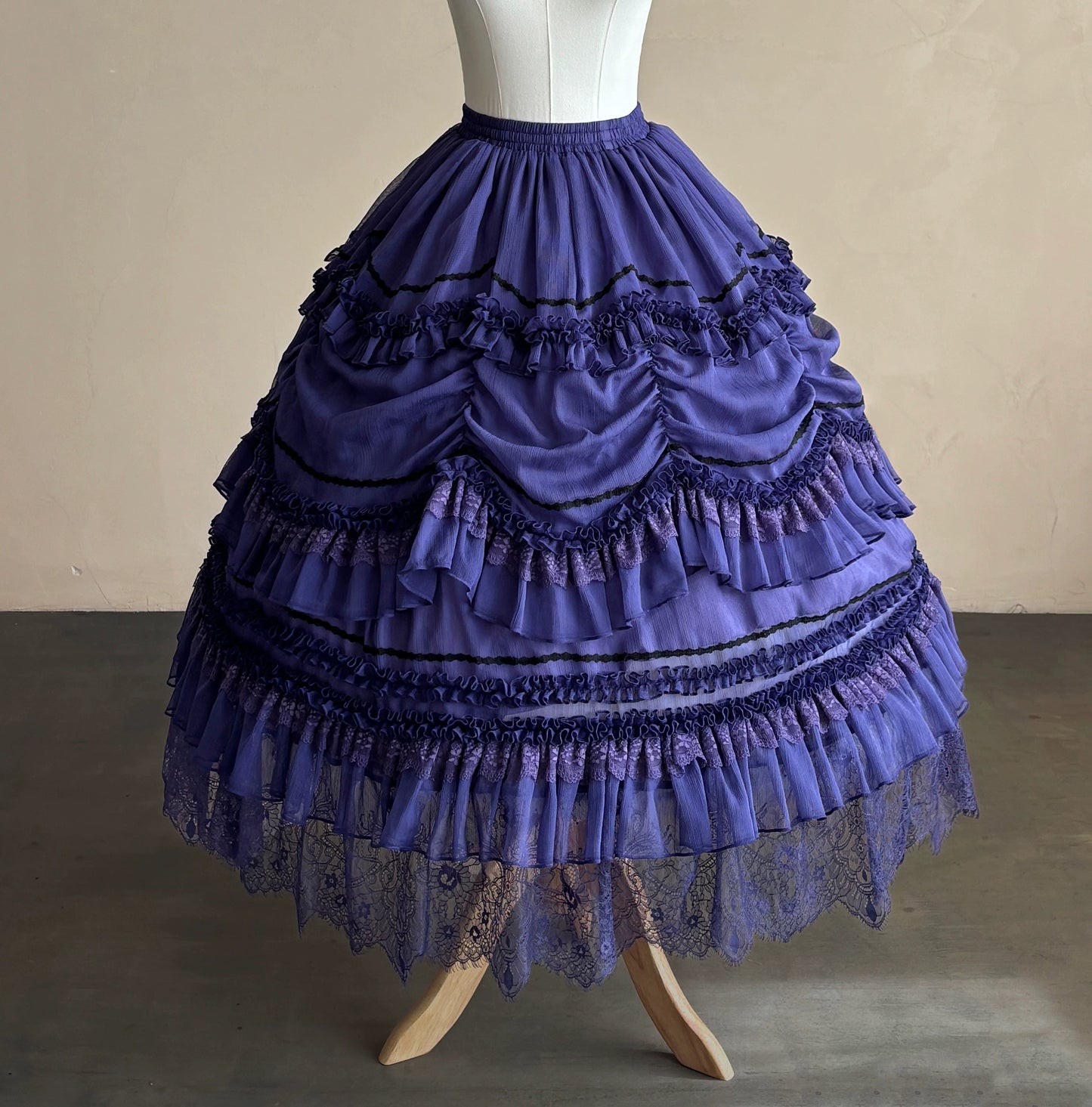 【9月13日予約締切】Purple/Dark Purple Gothic Lolita Tiered Lace Ruffle Skirt