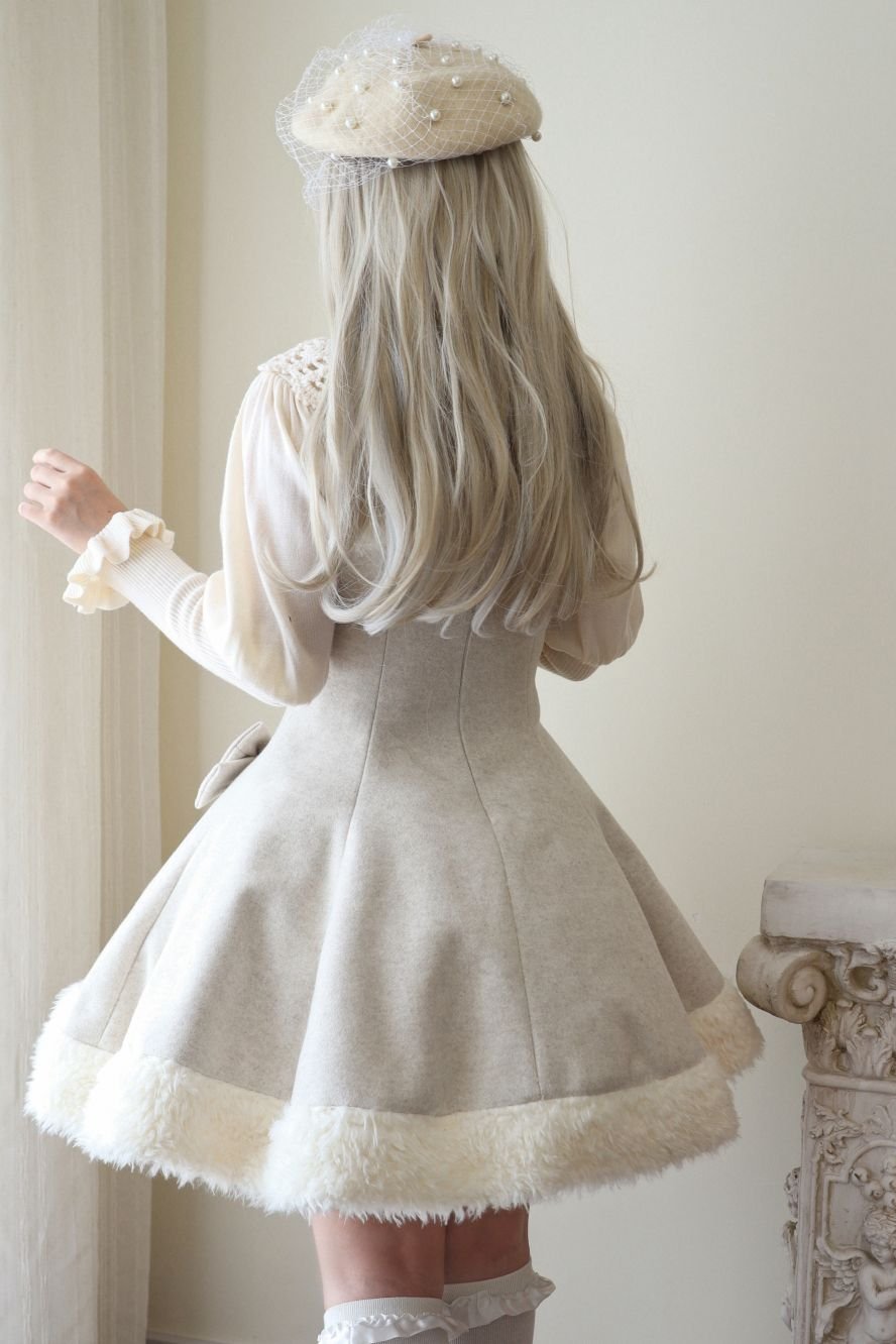 [Reservation deadline on October 21] Winter Wool Sherral Fart Lim Cape Dress suit