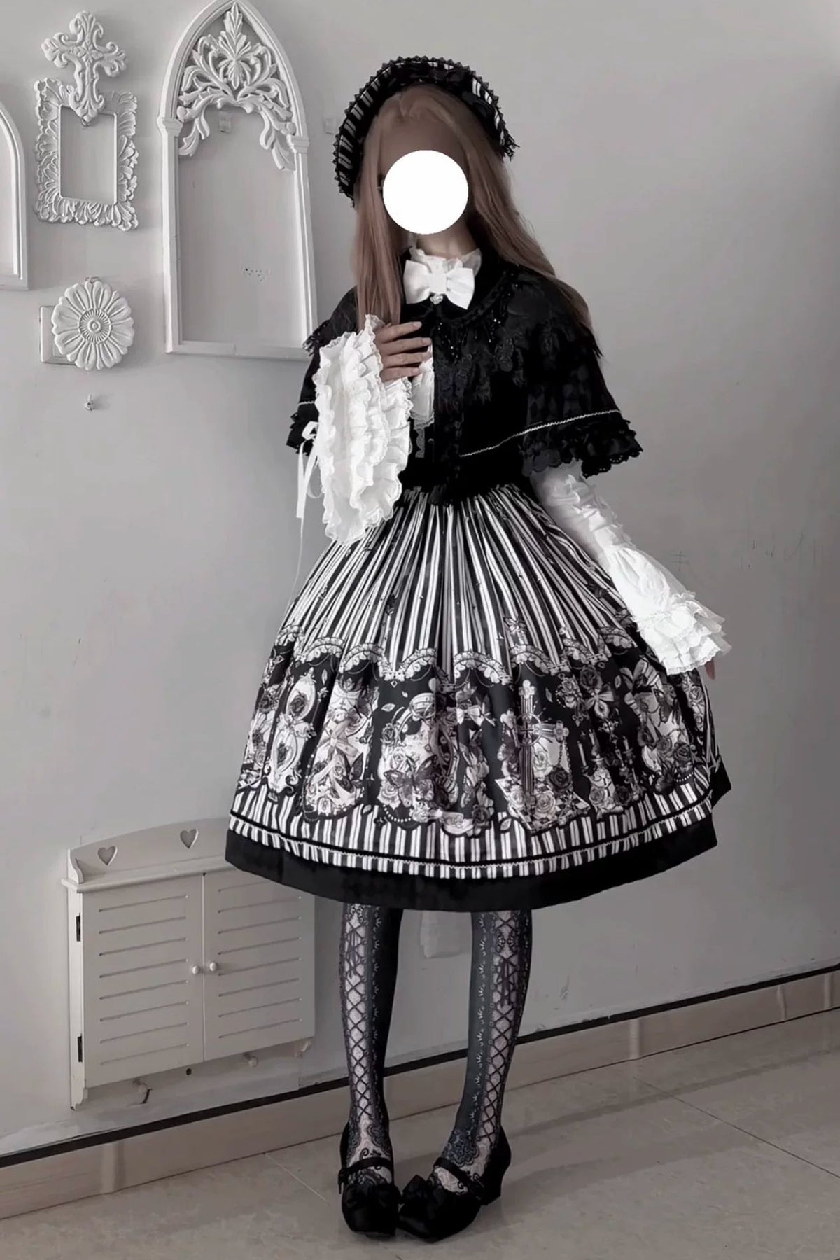 【10月3日予約締切】Black/White Elegant Gothic Series Accessories(Black Butterfly Print Striped Ribbon Hat, Black Rose Ribbon Brooch, Ribbon KC, Hair Clip Pair, Bonnet)
