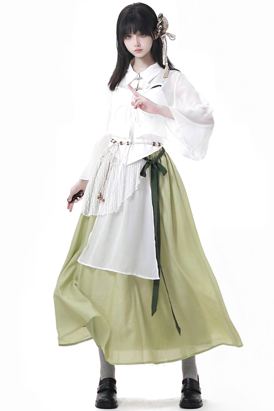 シフォンチャイナシャツ＋キャミソール＋ショートスカート＋ロングスカート＋レッグウォーマー