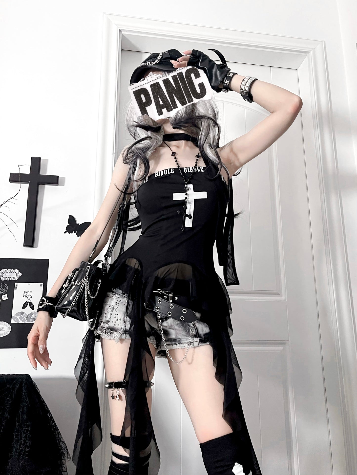 バニーアサシンクロスペンダントバンドゥベストトップス