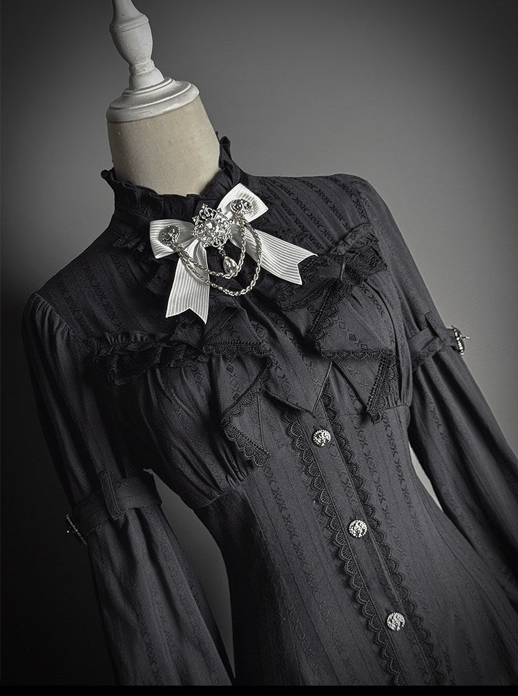 【2月23日予約締切】ドーンブレイカーゴシックフリルスタンドカラージャカードリボンシャツ