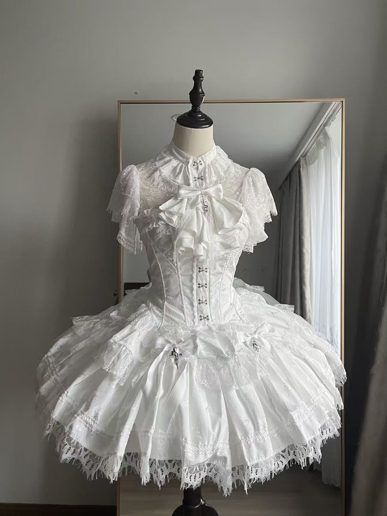 Silver Moon Thorn Halter Gothic Lolita Set