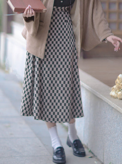 cherry note Showa retro feather jacket + chiffon ribbon shirt + checkered skirt + dark gray skirt + brooch