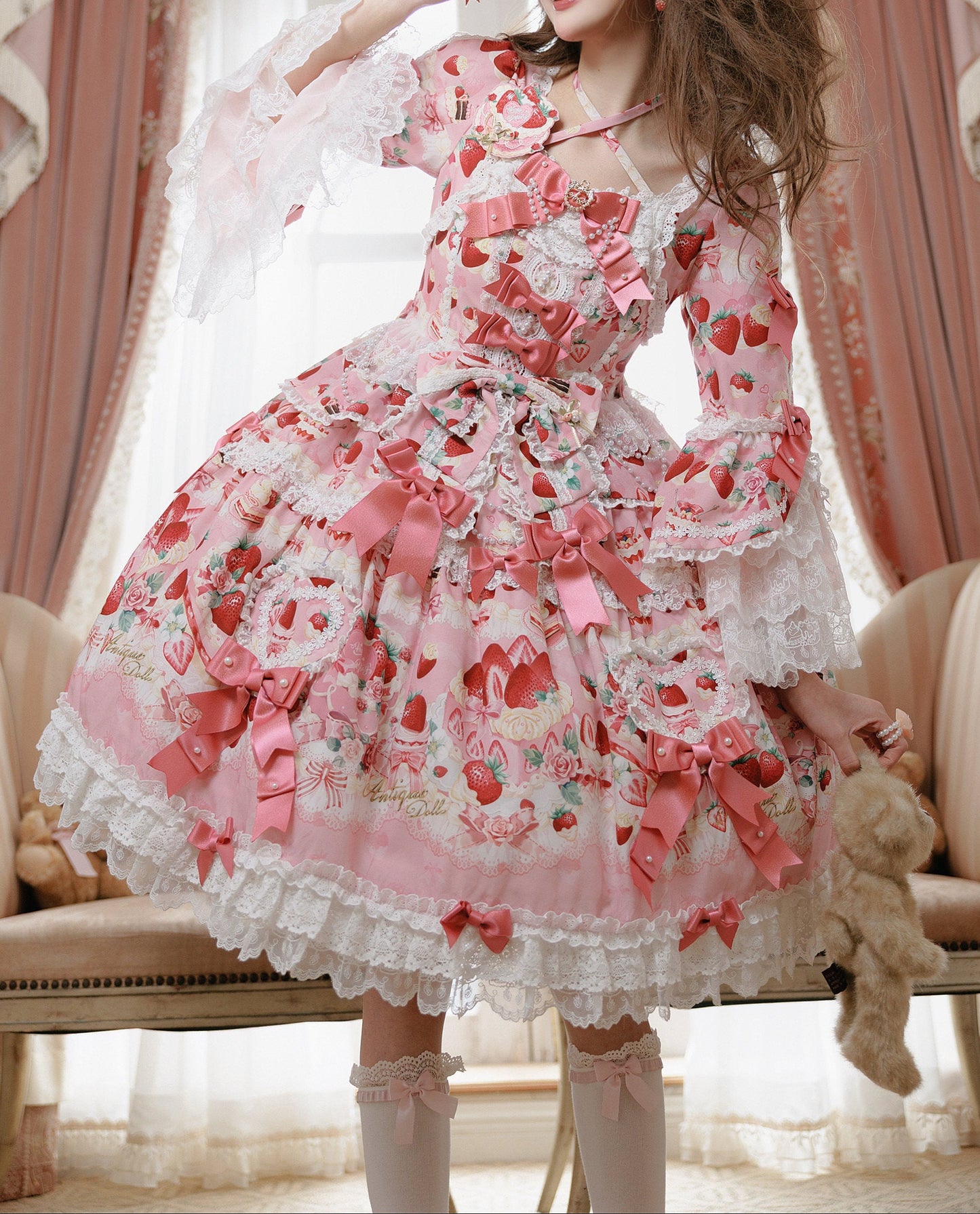 【2月27日予約締切】ストロベリーアンティークドールドレス＋フルセット＋ボンネット＋カチューシャ