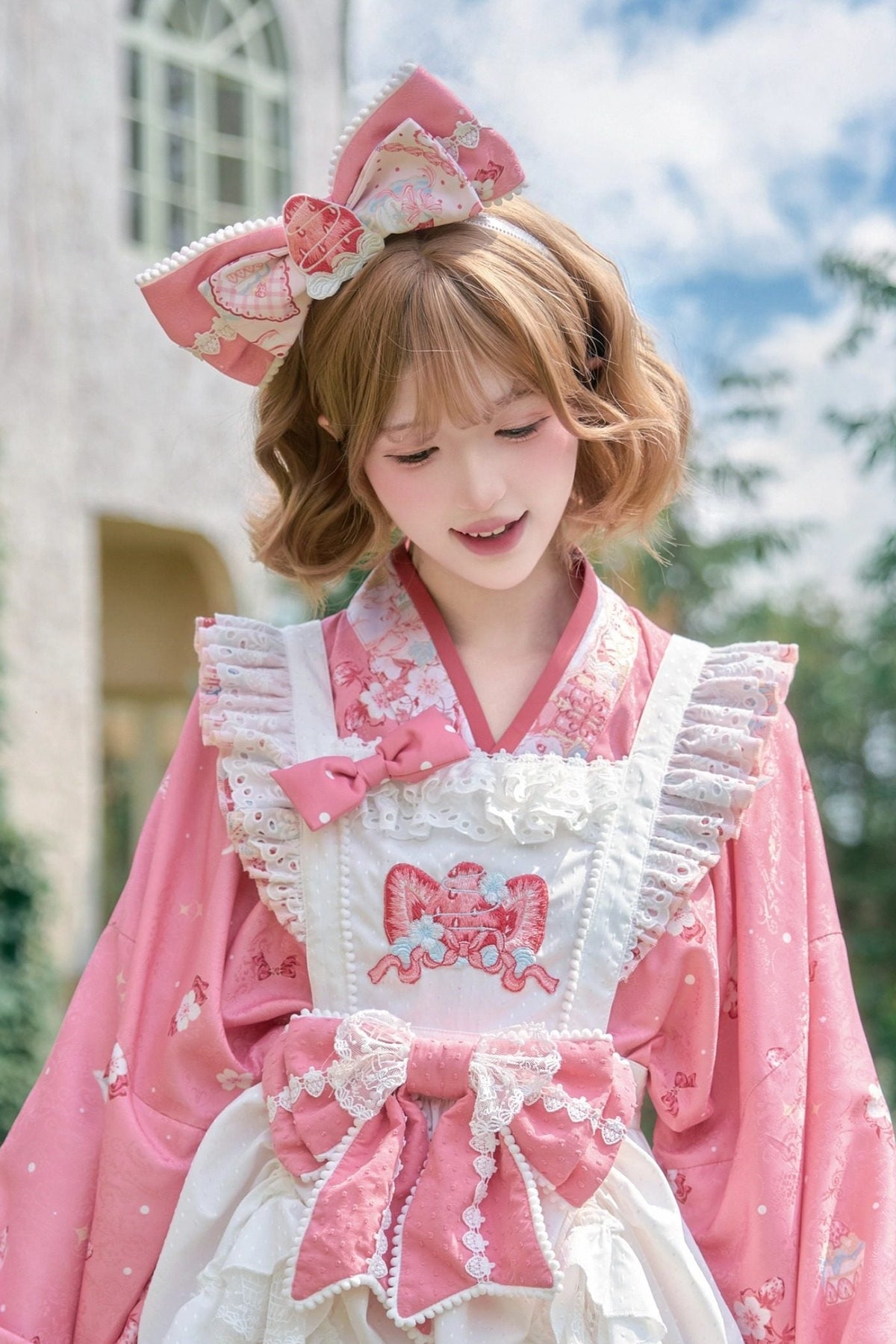 【10月21日予約締切】Pink/Blue Lamb Ear Headband With Detachable Ribbon + Strawberry Embroidered Ribbon KC