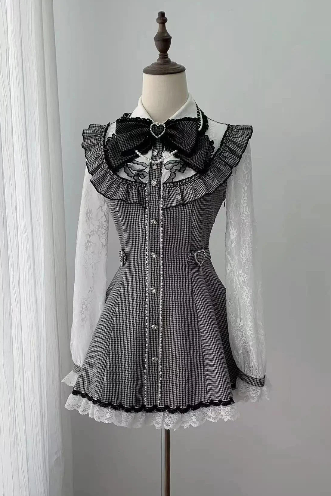 [Pre-order Deadline: November 15] Houndstooth Lace Sleeve Ruffle Dress + Matching Shorts + Pearl Ribbon Set
