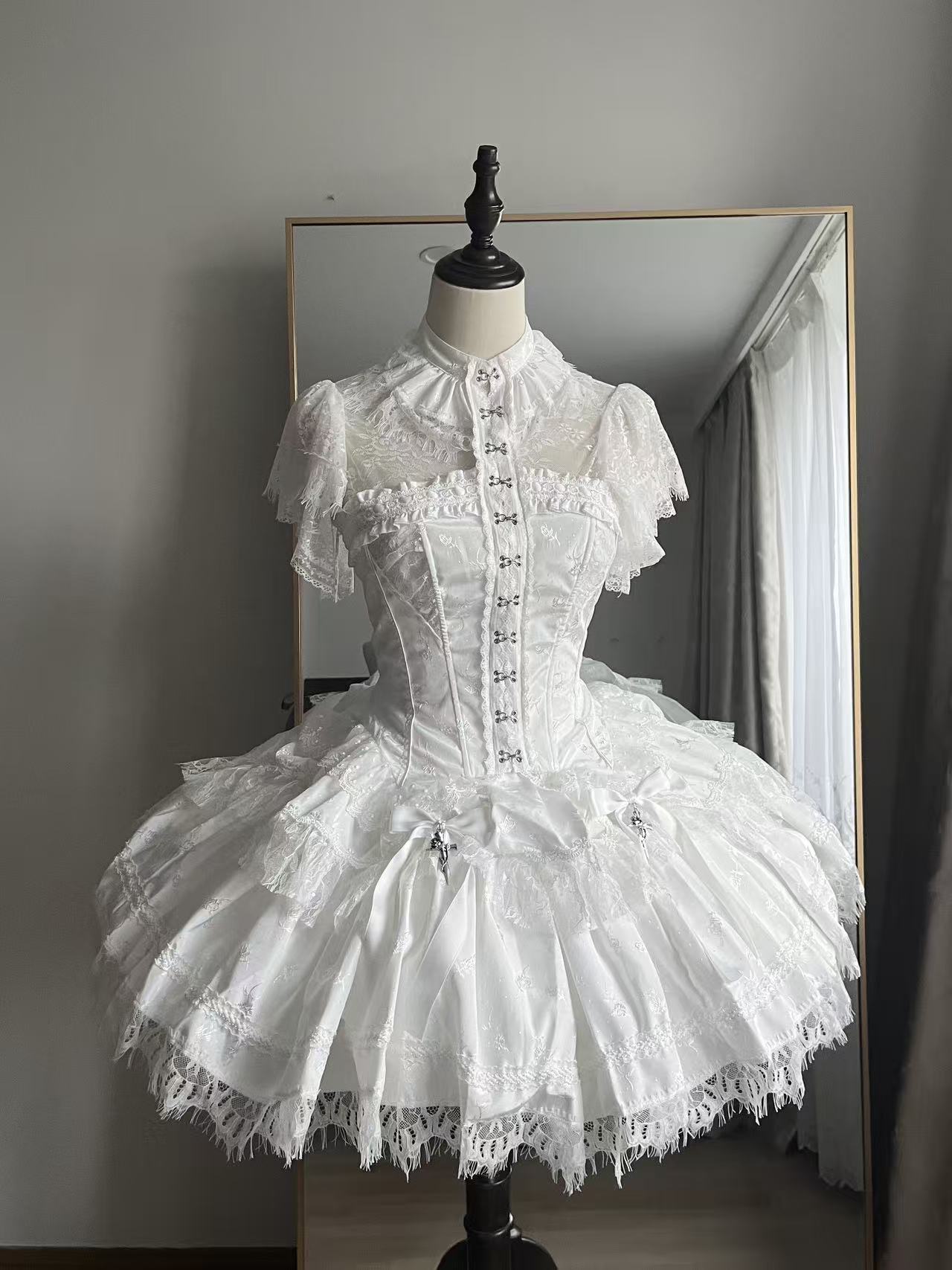 Silver Moon Thorn Halter Gothic Lolita Set