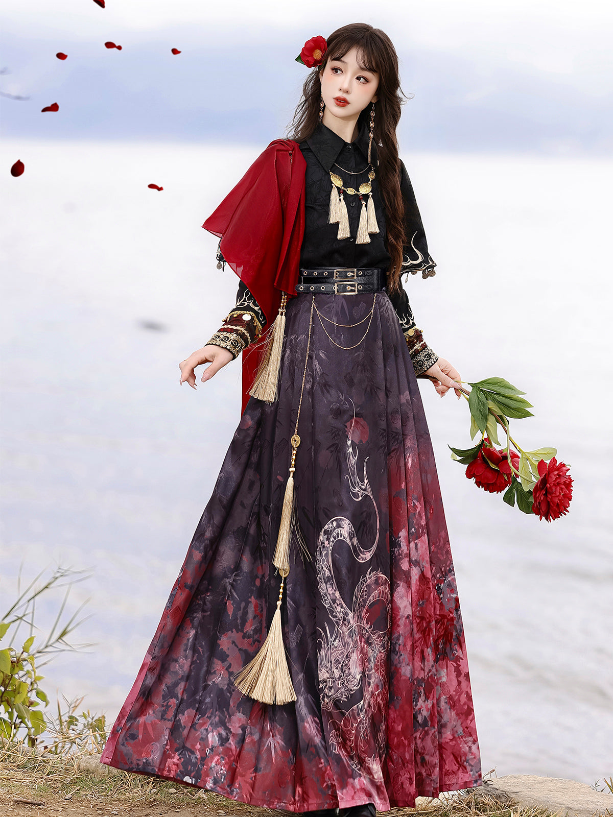 ファイヤーチャイナロングコート＋トップス＋ロングスカート