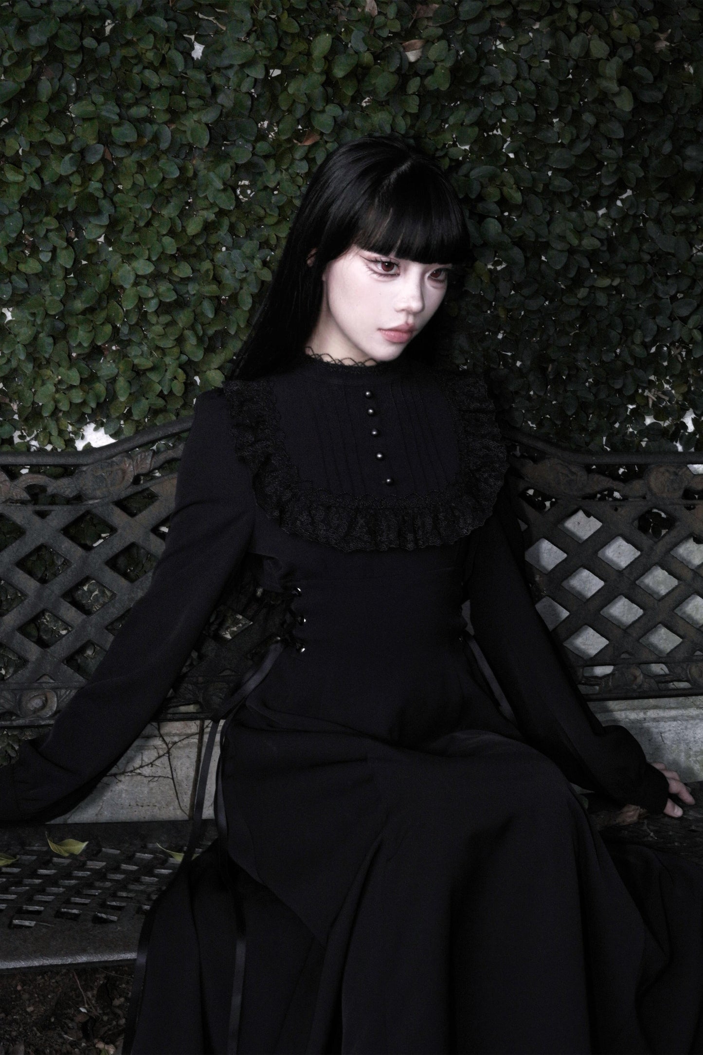 Commuter Witch Lace Waist Dress