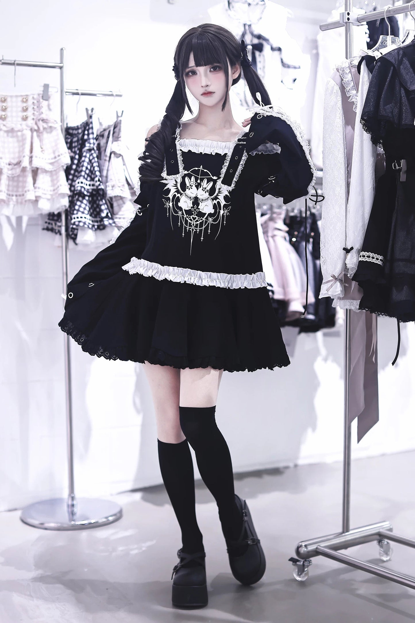【9月15日予約締切】Dark Punk Gothic Rabbit Print Off Shoulder Long Sleeve Frill Lace Dress