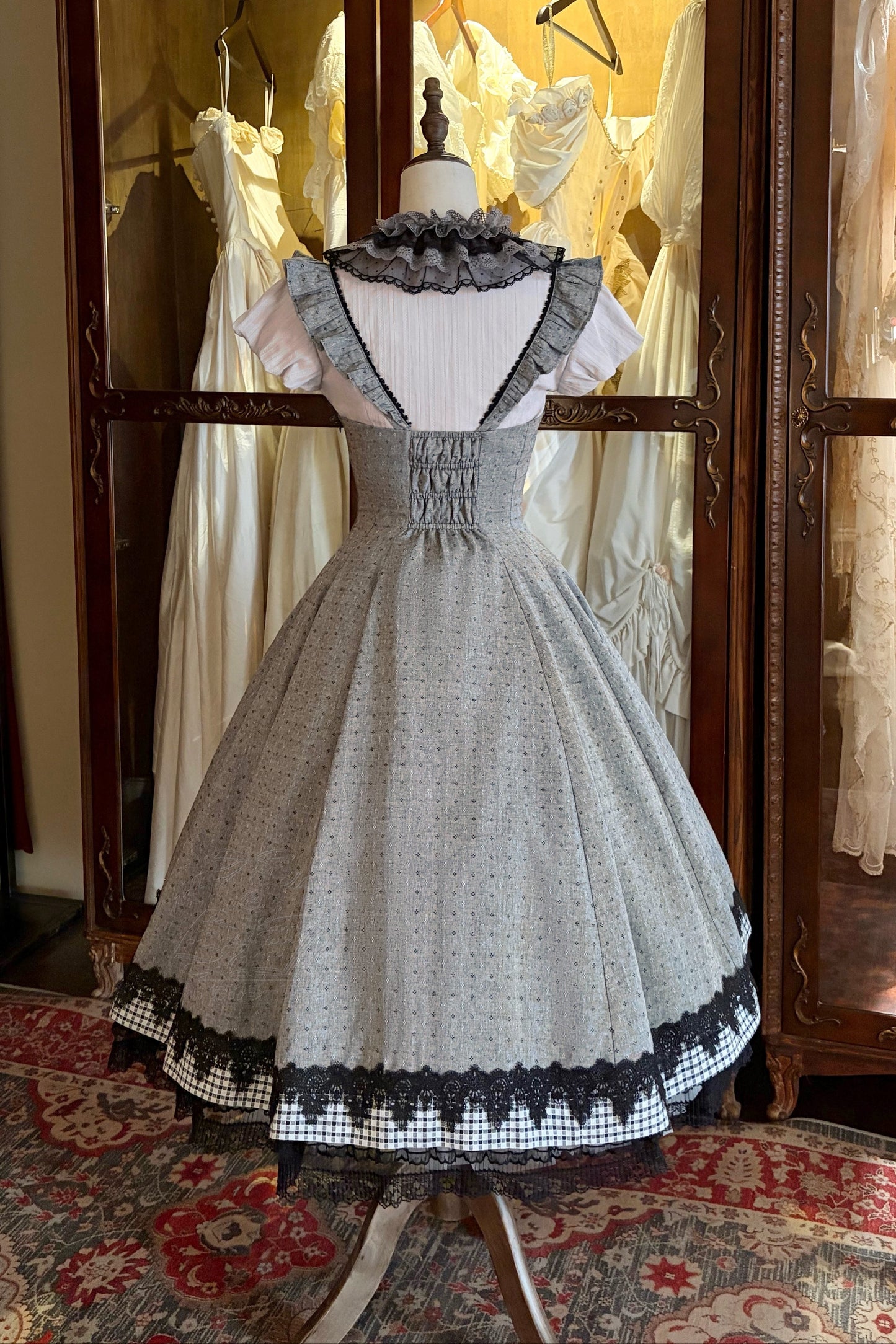[Pre-order Deadline: May 19] Gray-Black Classic Lolita Top, JSK One-Piece & Bow Tie 3-Piece Ensemble